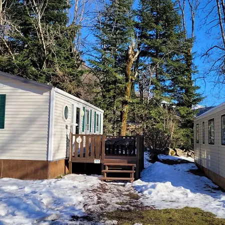 Mobile-home Confort 3 Au Camping, Campsite